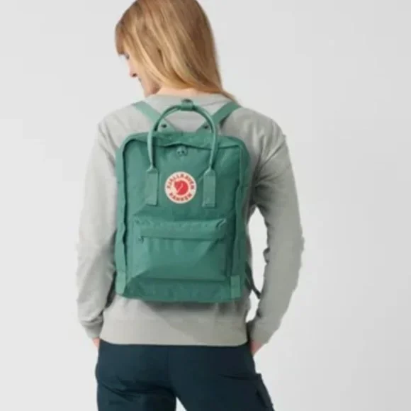 Classic Kånken Backpack - Picture 1 of 7